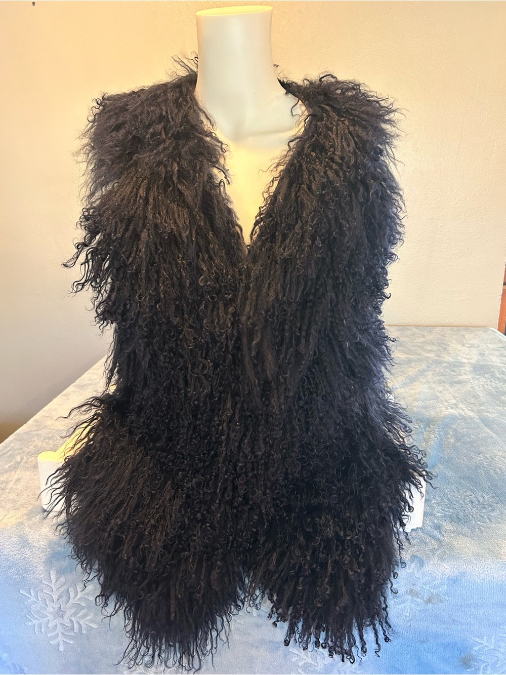 Linda Richards Luxury Genuine Tibet Fur Long Curl Statement Vest Medium Black